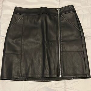 Express Open Zipper Faux Leather Mini Skirt - Black (Size 2)